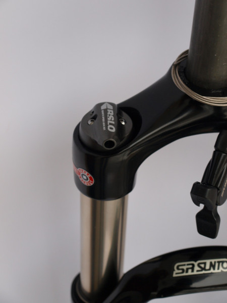Вилка SR Suntour SF15 XCR DS RL R AIR 15QLC32 27.5" 120, чорний