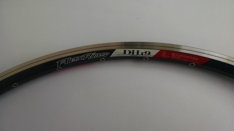 Обод Alexrims DH19 700C 36 AV CSW SSE, черный