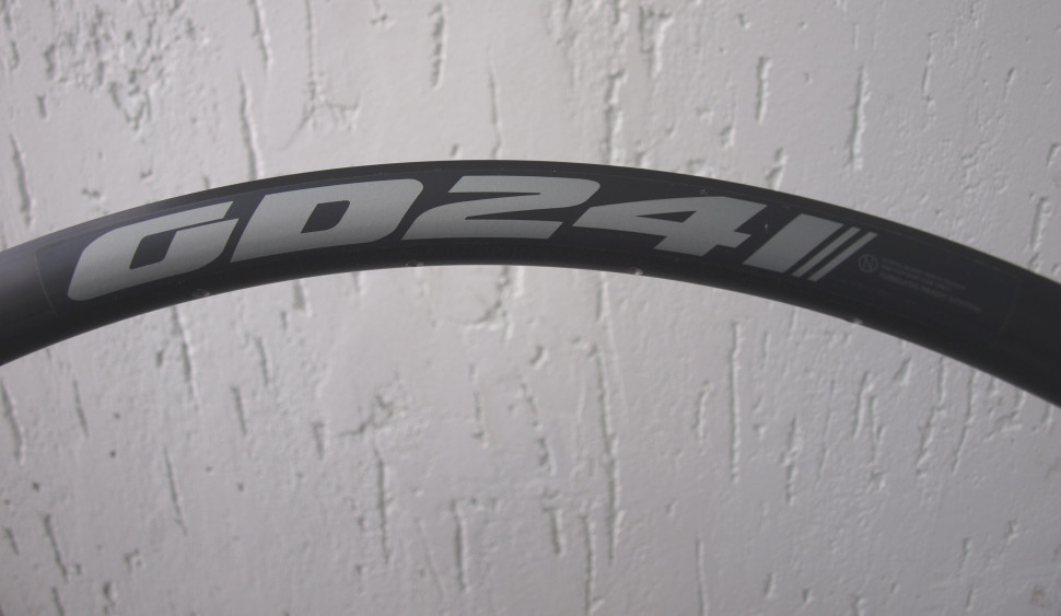 Обід Alexrims GD24 TW 700C 28 FV, чорний
