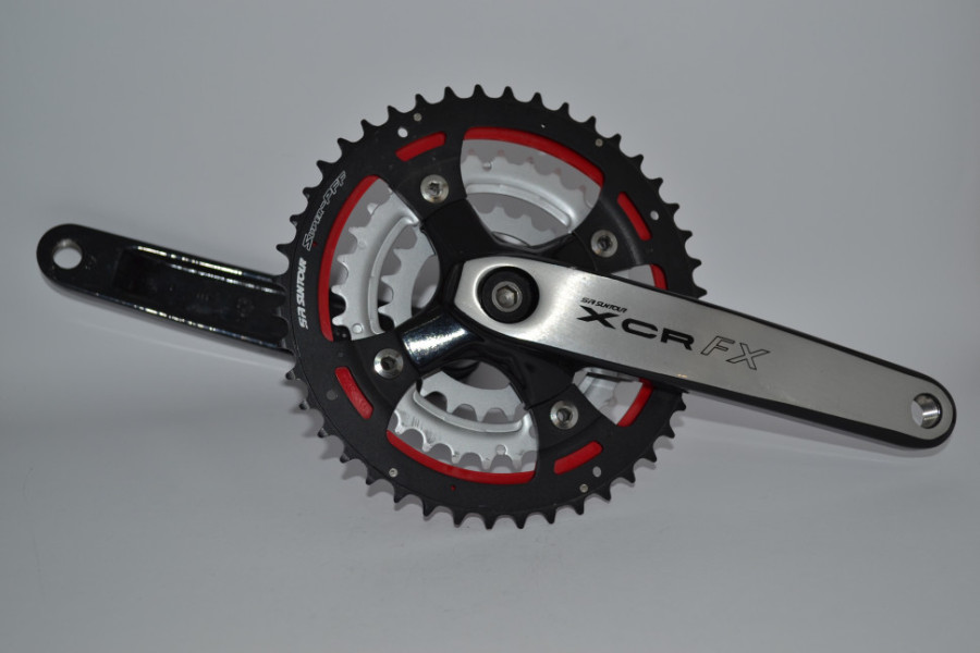 Шатун SR Suntour CW11 XCR V2 424FX SBD BSL 175 44/32/22, черный-белый