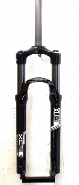 Вилка SR Suntour SF14 XCR DS LO R AIR A 26" 120, черный