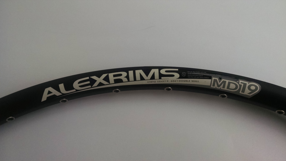 Обод Alexrims MD19 26" 32 AV SSE, черный