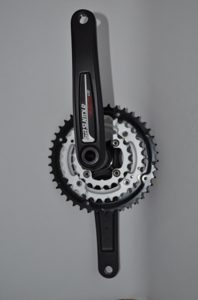 Шатун SR Suntour CW9 XCM V2 T312 FX PB 175 44/32/22, чорний