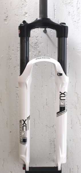 Вилка SR Suntour SF14 XCR32 DS RL R A 26" 120, білий